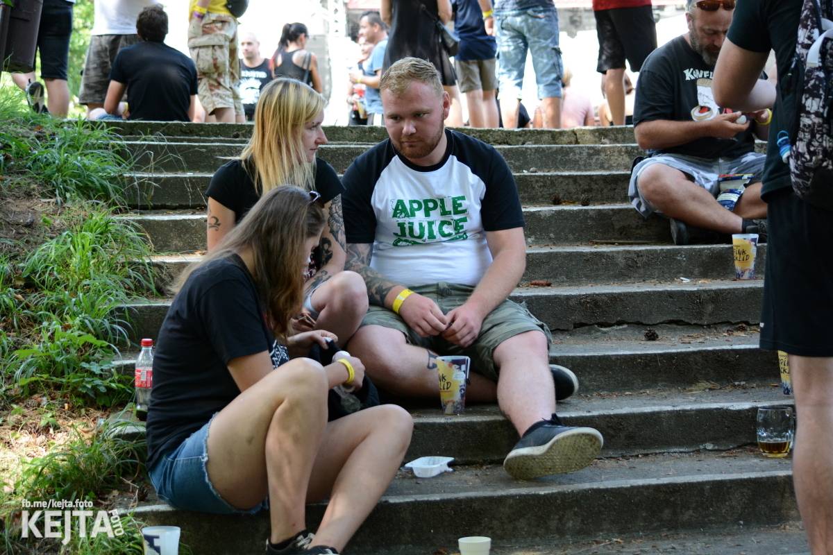 Ska-punková párty na Valníku. V sobotu zahráli Fast Food Orchestra, The Fialky, Krucipüsk a další