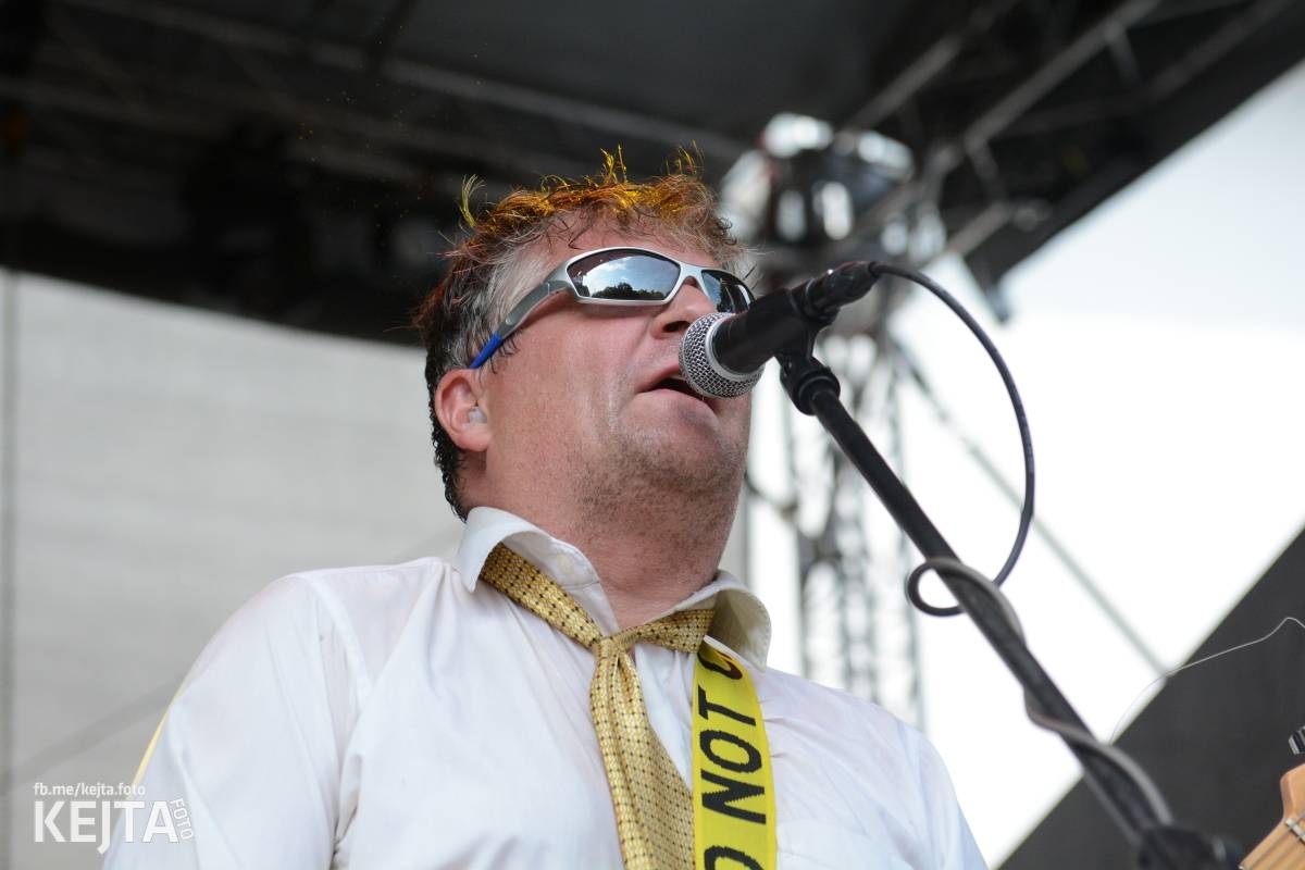 Ska-punková párty na Valníku. V sobotu zahráli Fast Food Orchestra, The Fialky, Krucipüsk a další