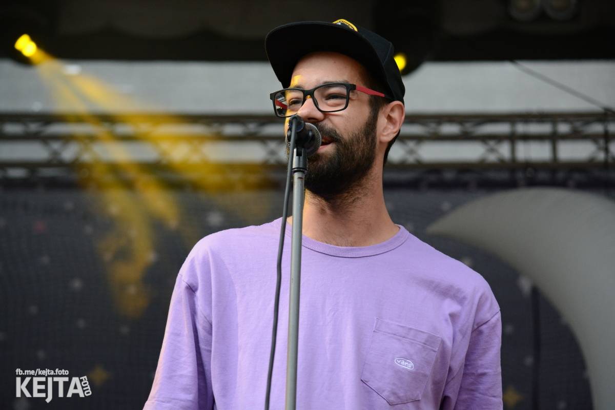 Ska-punková párty na Valníku. V sobotu zahráli Fast Food Orchestra, The Fialky, Krucipüsk a další