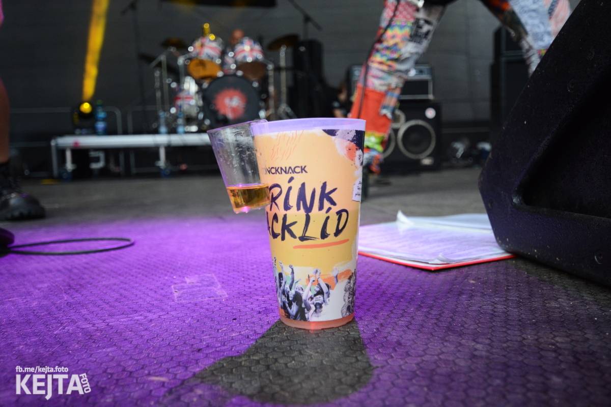 Ska-punková párty na Valníku. V sobotu zahráli Fast Food Orchestra, The Fialky, Krucipüsk a další