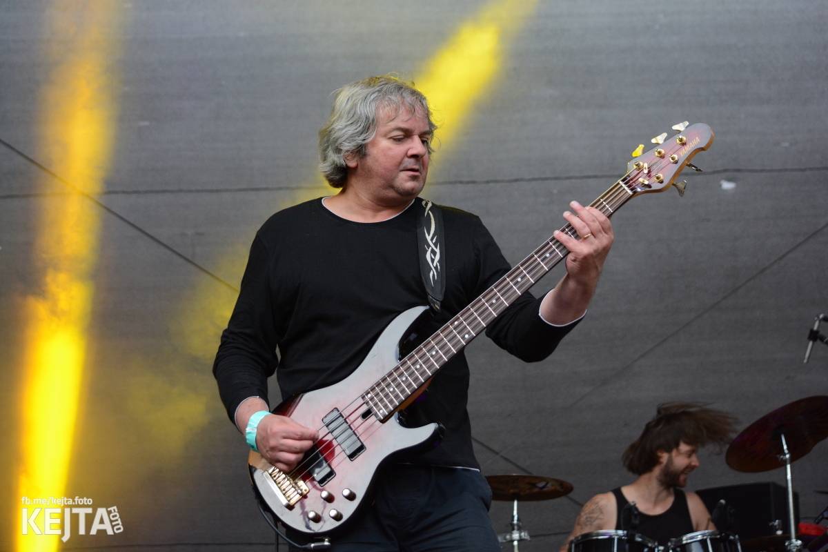 Ska-punková párty na Valníku. V sobotu zahráli Fast Food Orchestra, The Fialky, Krucipüsk a další