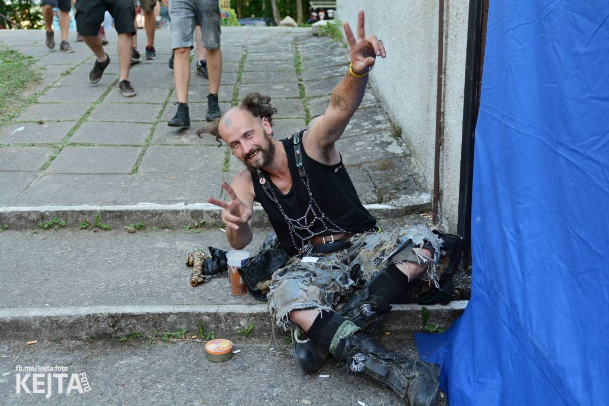 Ska-punková párty na Valníku. V sobotu zahráli Fast Food Orchestra, The Fialky, Krucipüsk a další