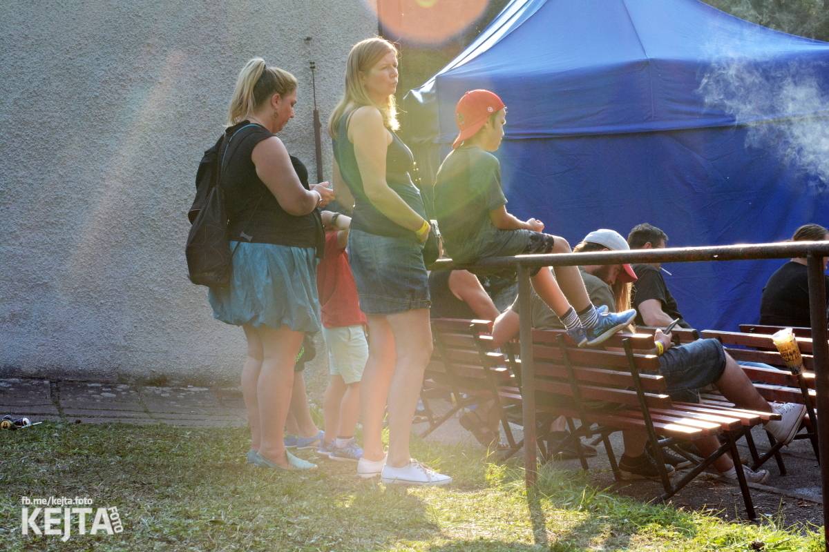 Ska-punková párty na Valníku. V sobotu zahráli Fast Food Orchestra, The Fialky, Krucipüsk a další