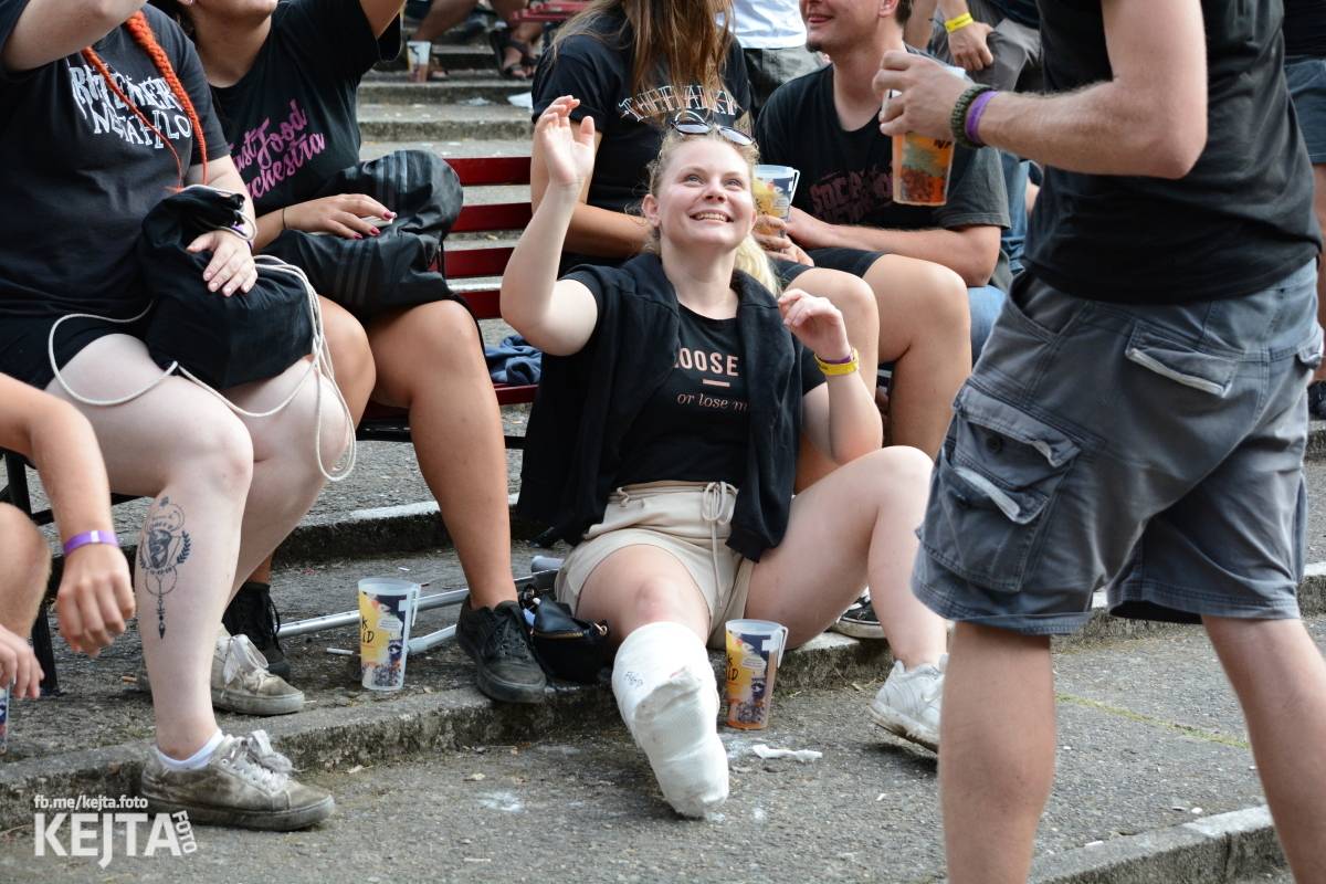 Ska-punková párty na Valníku. V sobotu zahráli Fast Food Orchestra, The Fialky, Krucipüsk a další