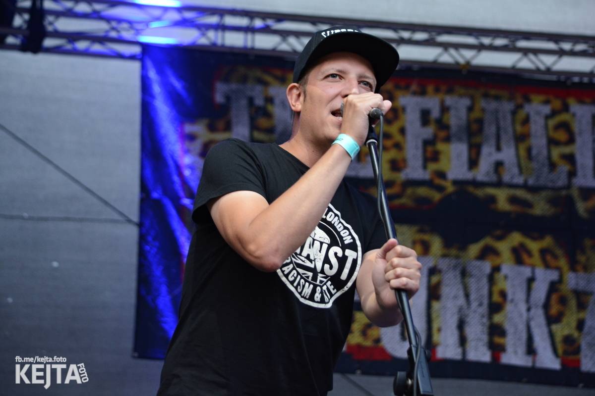 Ska-punková párty na Valníku. V sobotu zahráli Fast Food Orchestra, The Fialky, Krucipüsk a další