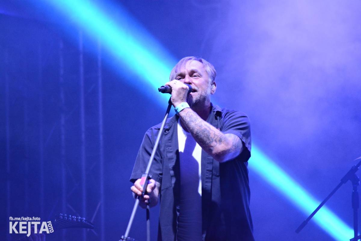 Ska-punková párty na Valníku. V sobotu zahráli Fast Food Orchestra, The Fialky, Krucipüsk a další