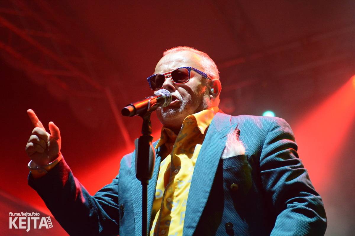 Ska-punková párty na Valníku. V sobotu zahráli Fast Food Orchestra, The Fialky, Krucipüsk a další