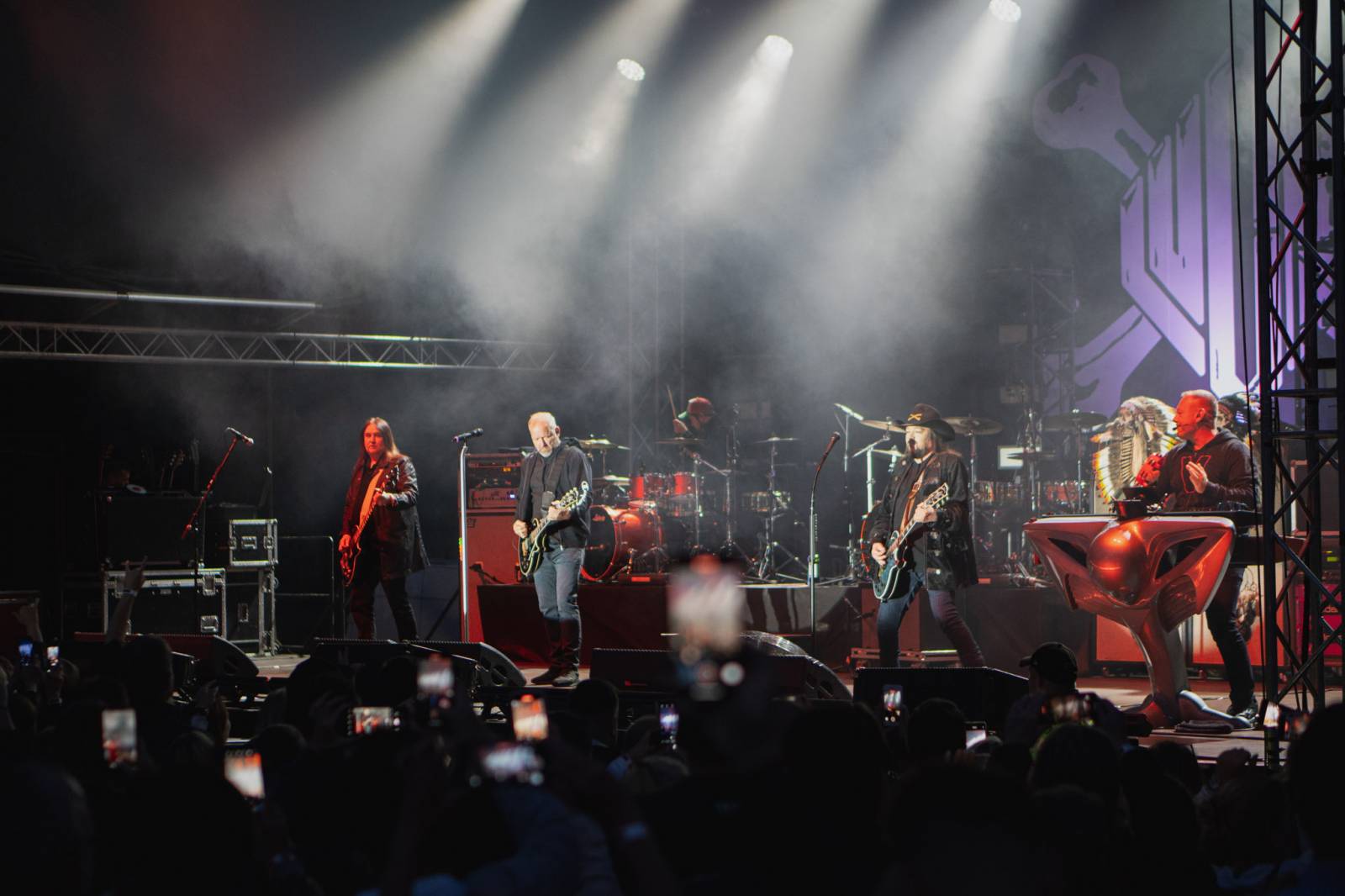 Lucie postrach Džbánu aneb Prahou opět zní milovaná hudba