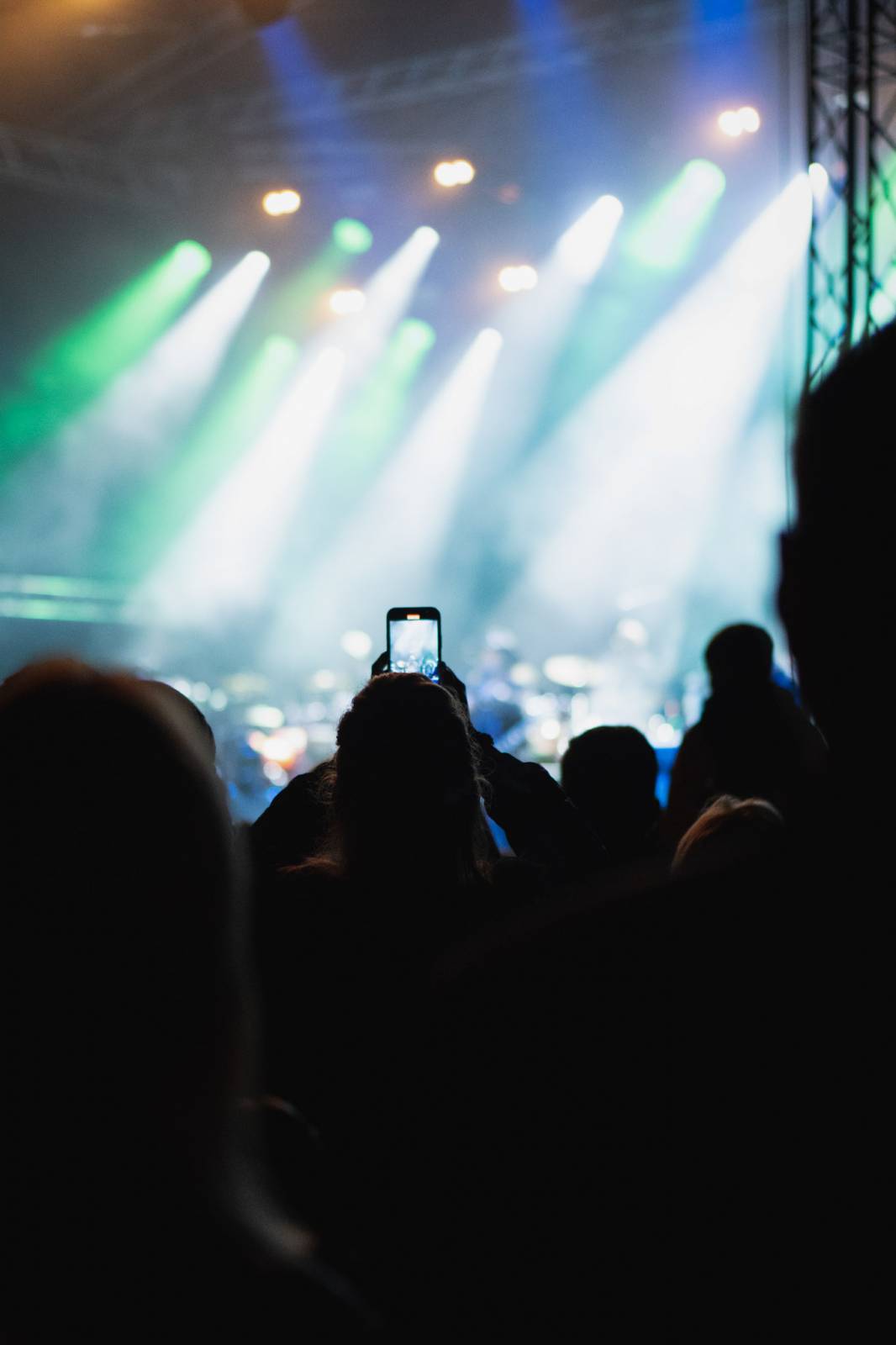 Lucie postrach Džbánu aneb Prahou opět zní milovaná hudba