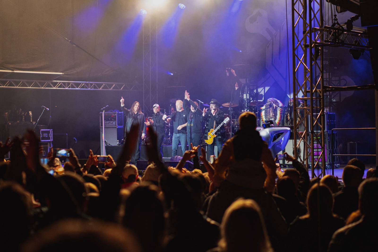 Lucie postrach Džbánu aneb Prahou opět zní milovaná hudba