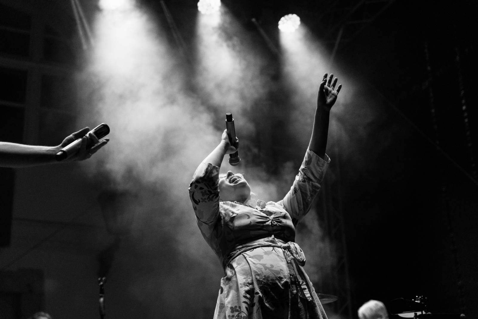 Monkey Business otevřeli v Karlových Varech legendární klub Kaiser 55, zahrál také Michael V. a Robot