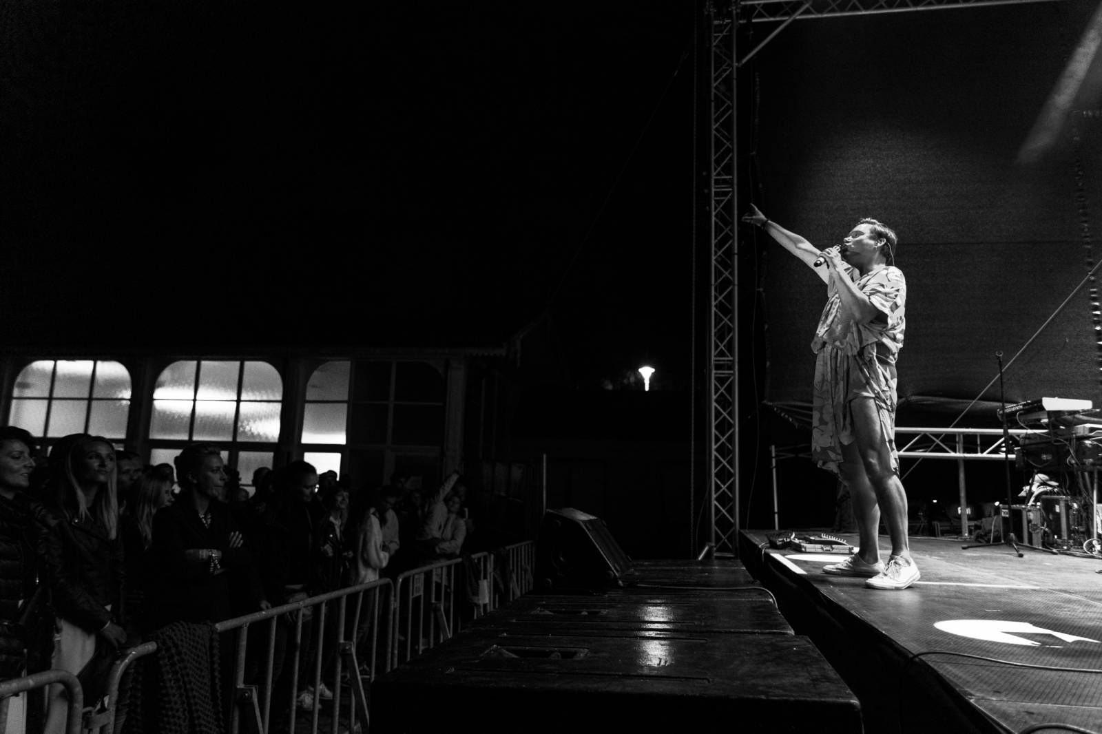 Monkey Business otevřeli v Karlových Varech legendární klub Kaiser 55, zahrál také Michael V. a Robot