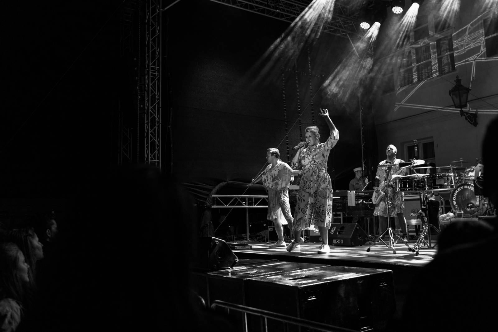 Monkey Business otevřeli v Karlových Varech legendární klub Kaiser 55, zahrál také Michael V. a Robot