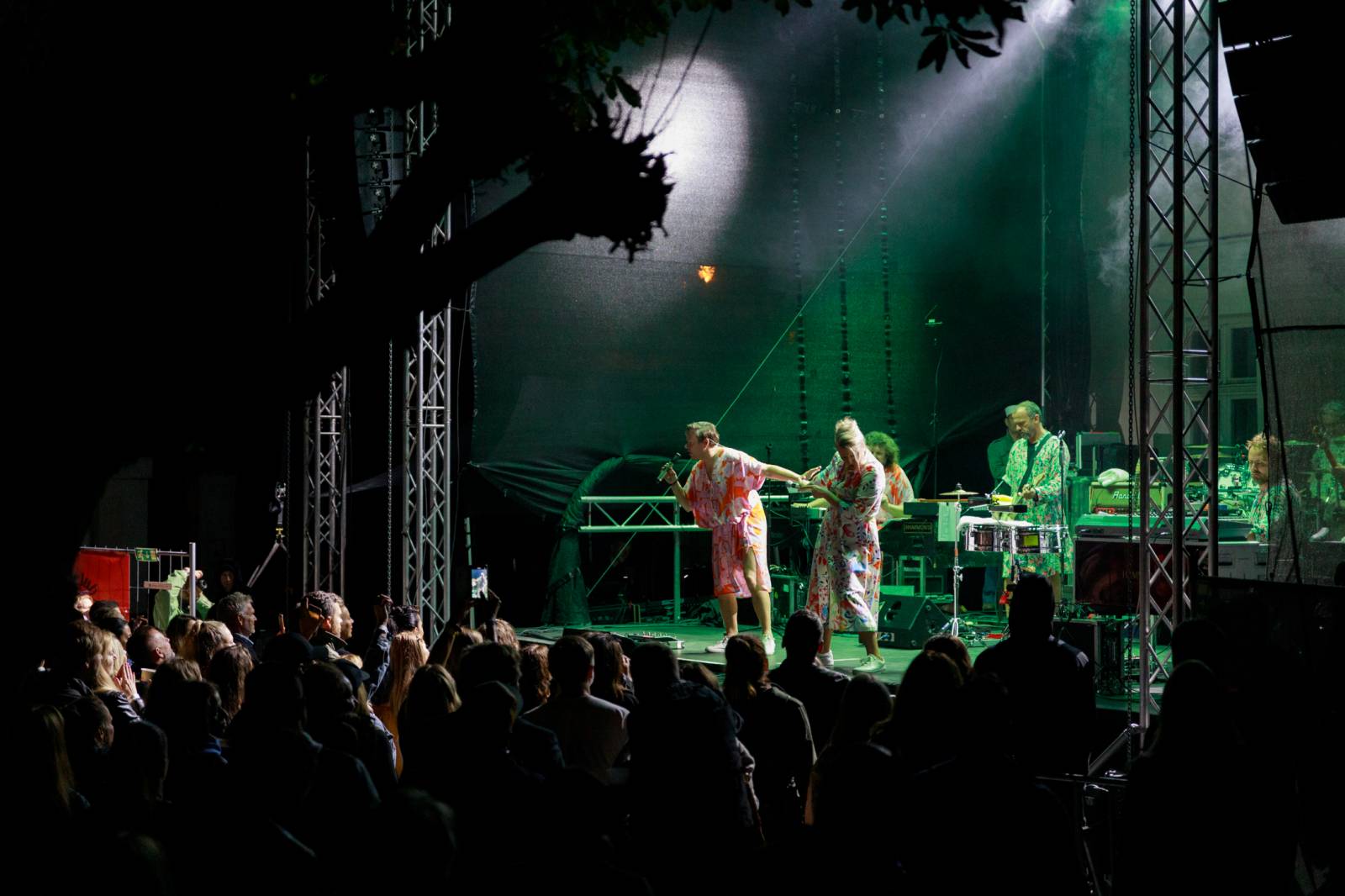 Monkey Business otevřeli v Karlových Varech legendární klub Kaiser 55, zahrál také Michael V. a Robot