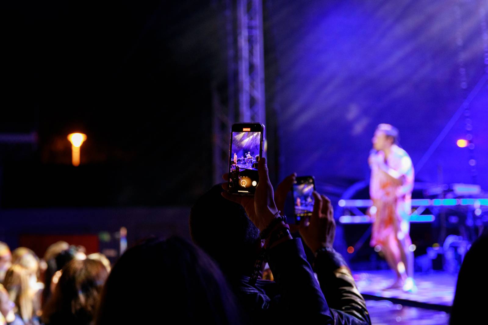 Monkey Business otevřeli v Karlových Varech legendární klub Kaiser 55, zahrál také Michael V. a Robot