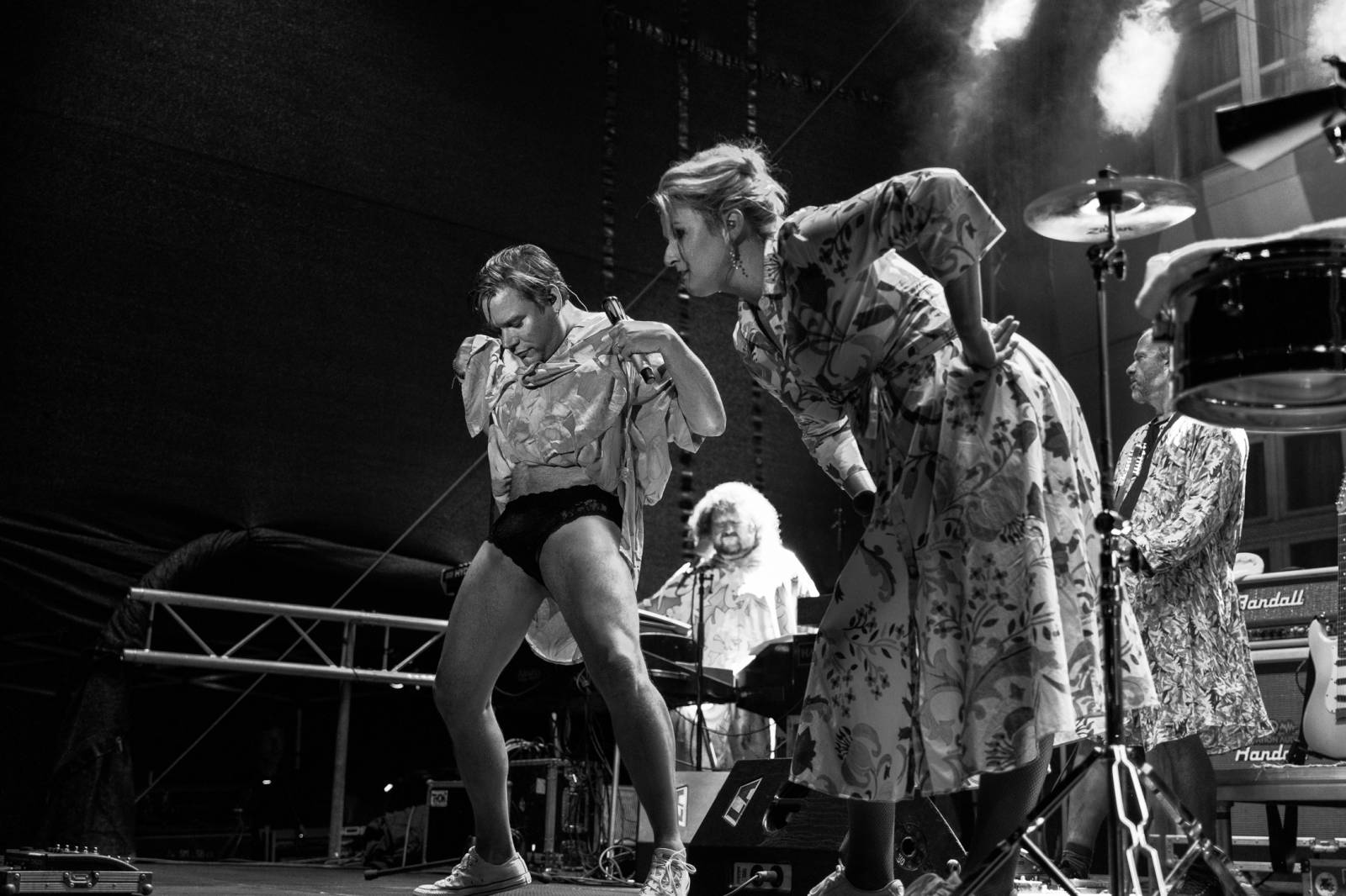 Monkey Business otevřeli v Karlových Varech legendární klub Kaiser 55, zahrál také Michael V. a Robot