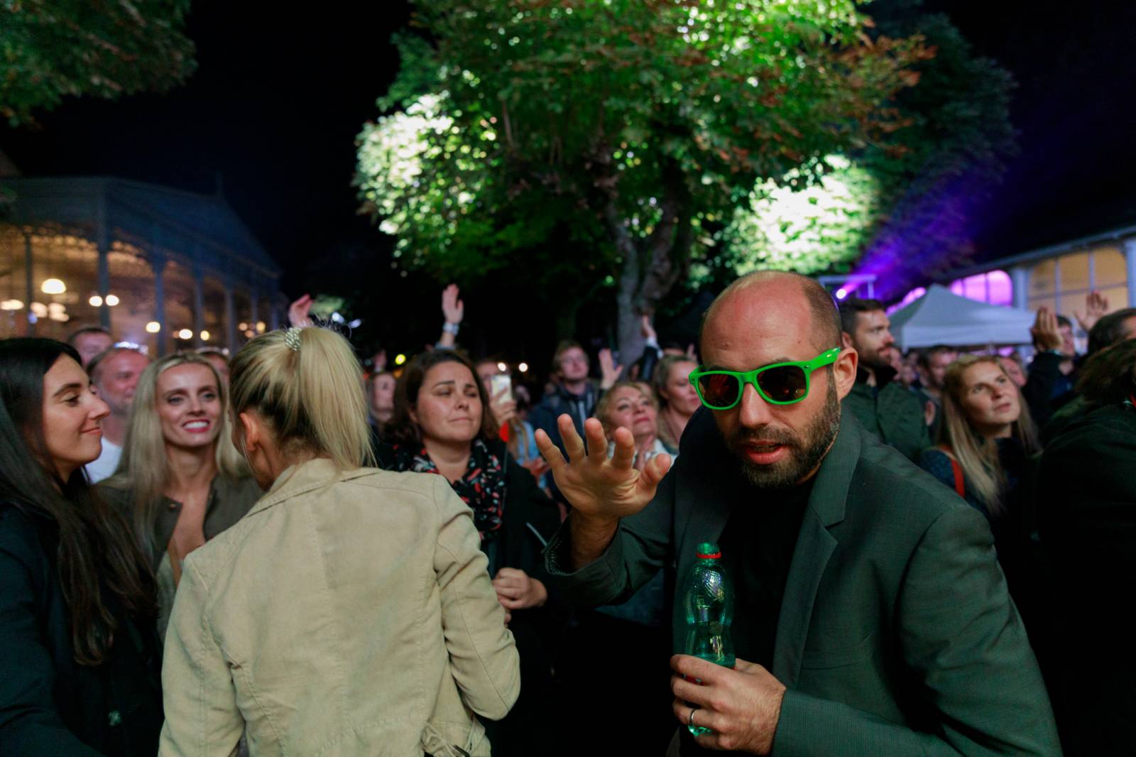 Monkey Business otevřeli v Karlových Varech legendární klub Kaiser 55, zahrál také Michael V. a Robot