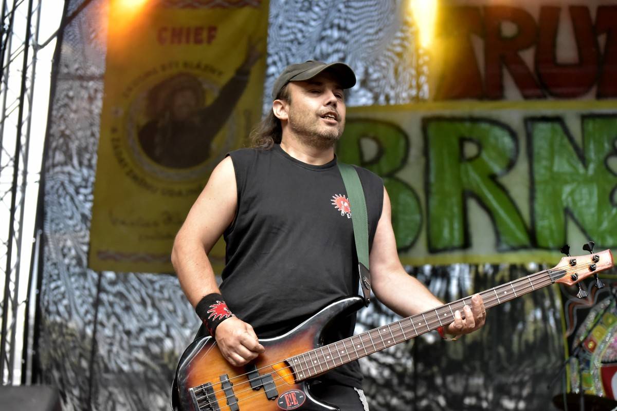 TrutnOFF přinesl do Brna spikleneckou atmosféru, zahráli Michal Prokop, Pražský výběr i Visací zámek