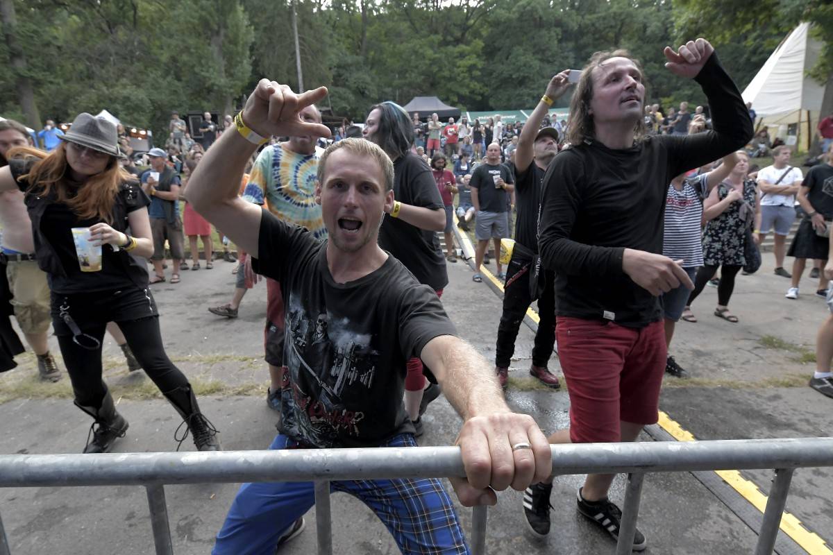 TrutnOFF přinesl do Brna spikleneckou atmosféru, zahráli Michal Prokop, Pražský výběr i Visací zámek