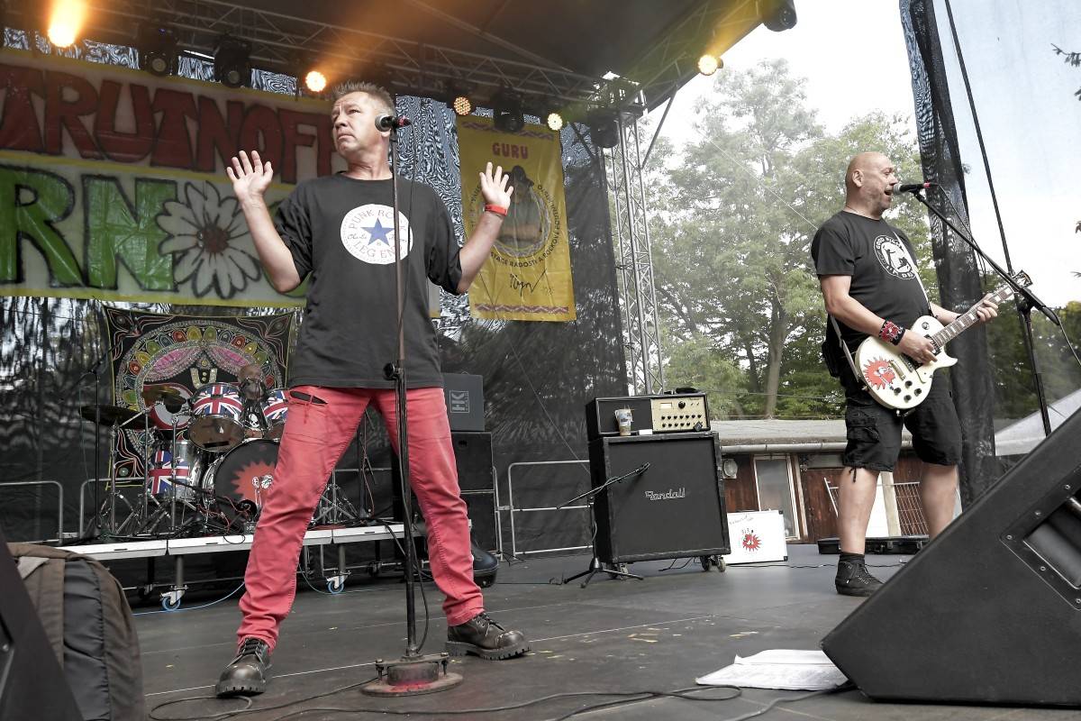 TrutnOFF přinesl do Brna spikleneckou atmosféru, zahráli Michal Prokop, Pražský výběr i Visací zámek