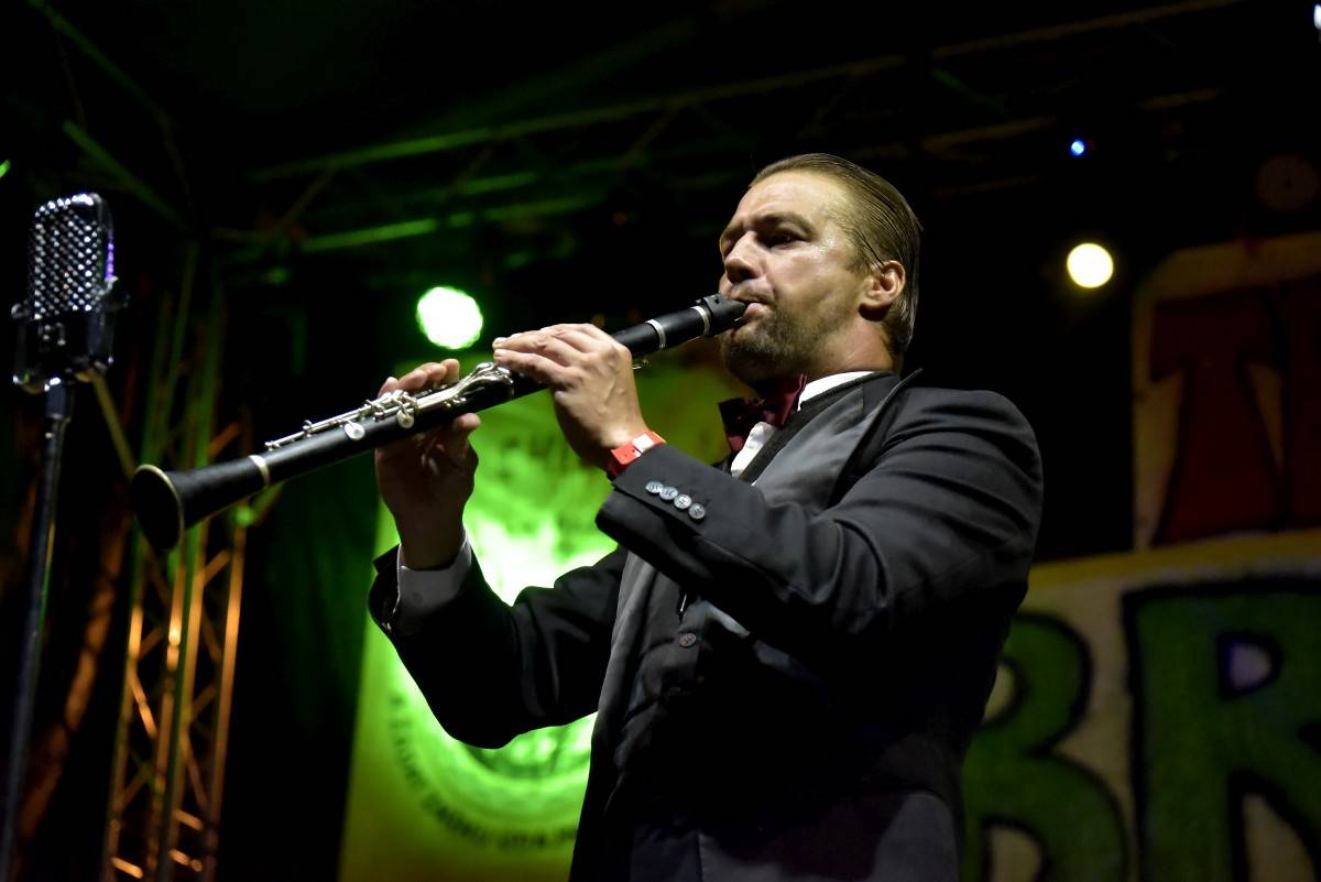 TrutnOFF přinesl do Brna spikleneckou atmosféru, zahráli Michal Prokop, Pražský výběr i Visací zámek