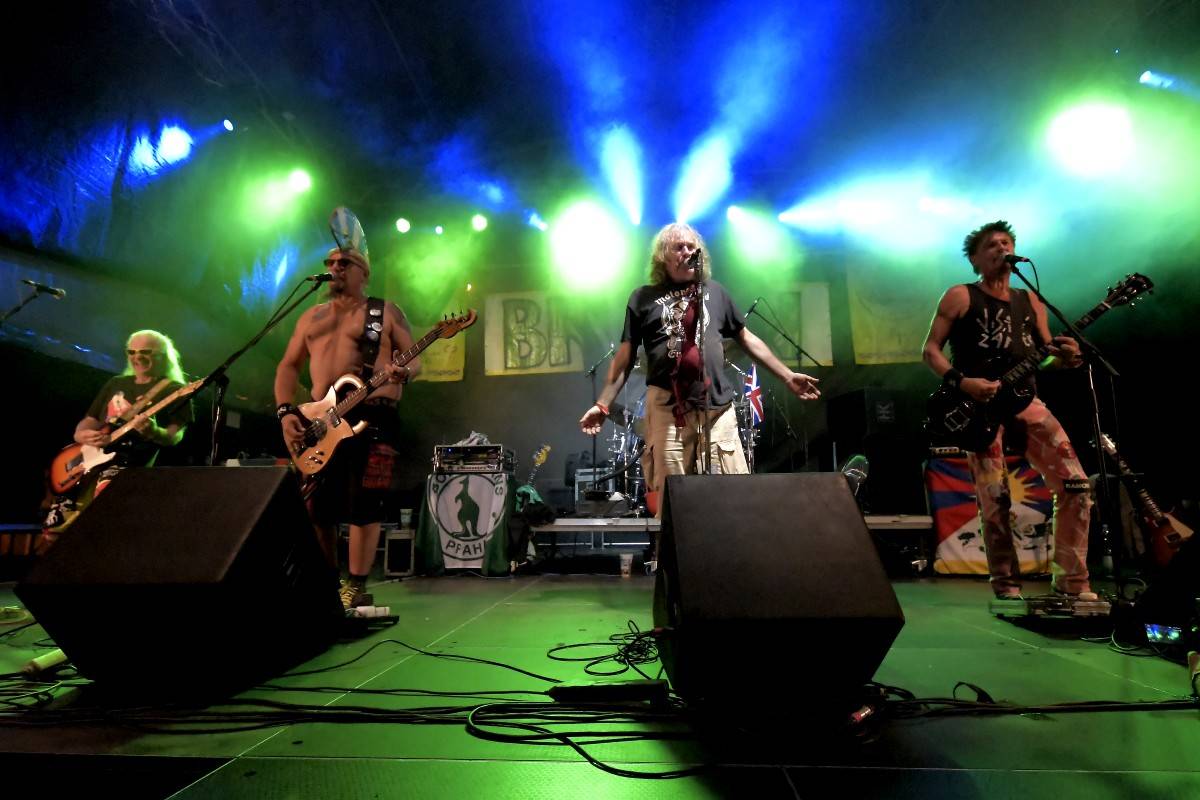 TrutnOFF přinesl do Brna spikleneckou atmosféru, zahráli Michal Prokop, Pražský výběr i Visací zámek