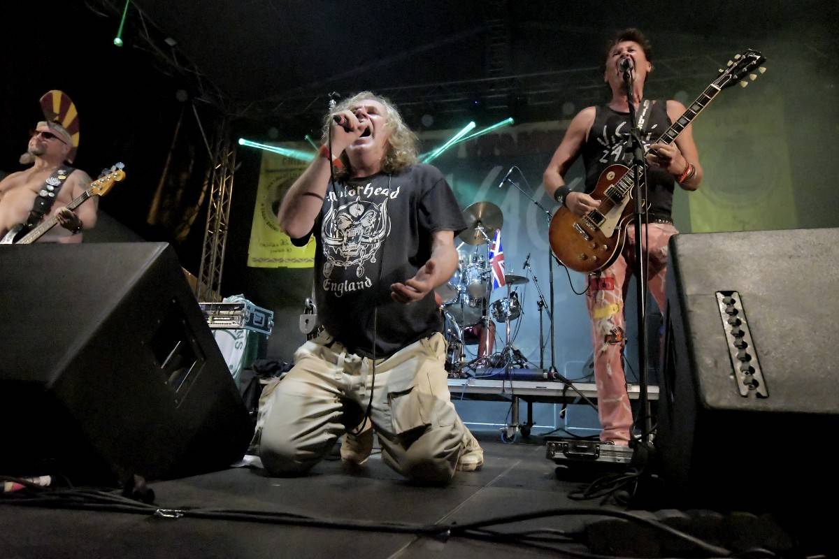 TrutnOFF přinesl do Brna spikleneckou atmosféru, zahráli Michal Prokop, Pražský výběr i Visací zámek