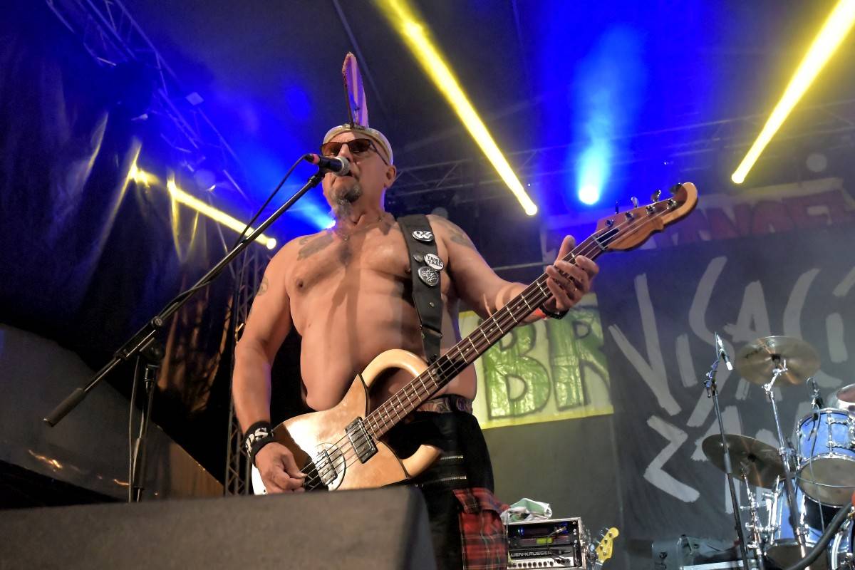 TrutnOFF přinesl do Brna spikleneckou atmosféru, zahráli Michal Prokop, Pražský výběr i Visací zámek