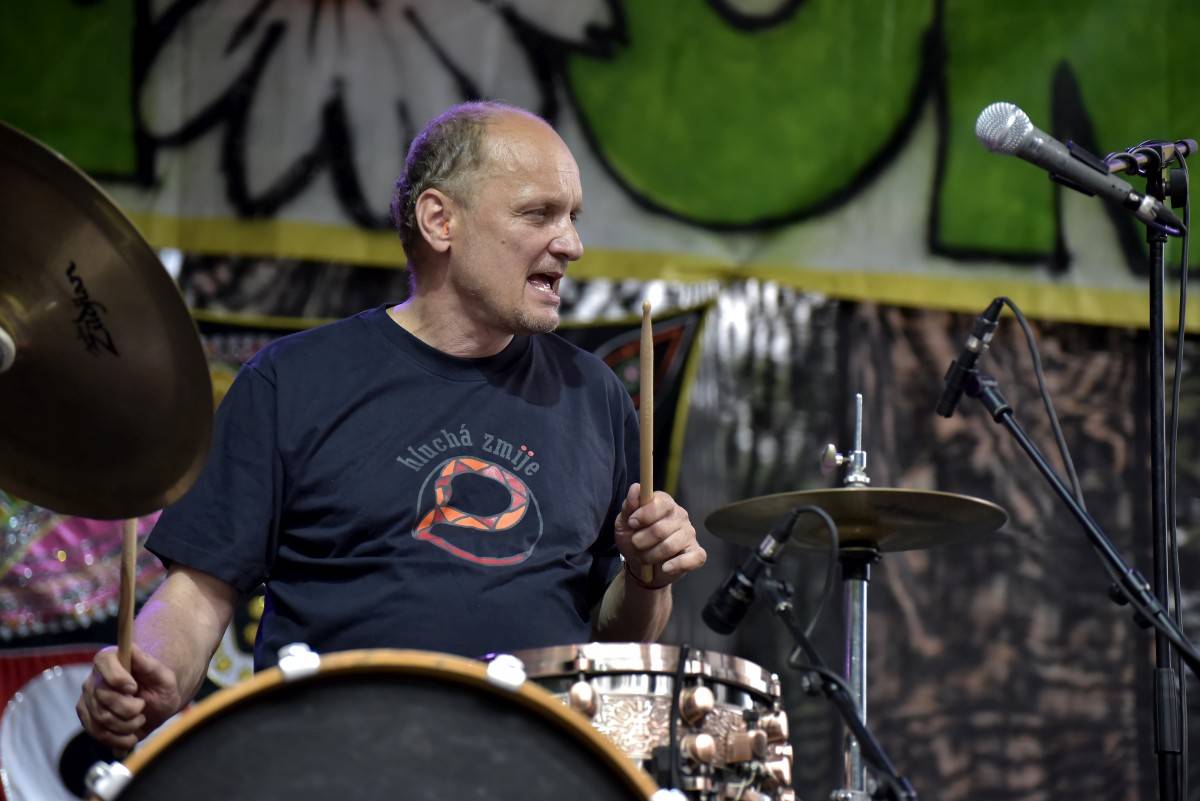 TrutnOFF přinesl do Brna spikleneckou atmosféru, zahráli Michal Prokop, Pražský výběr i Visací zámek