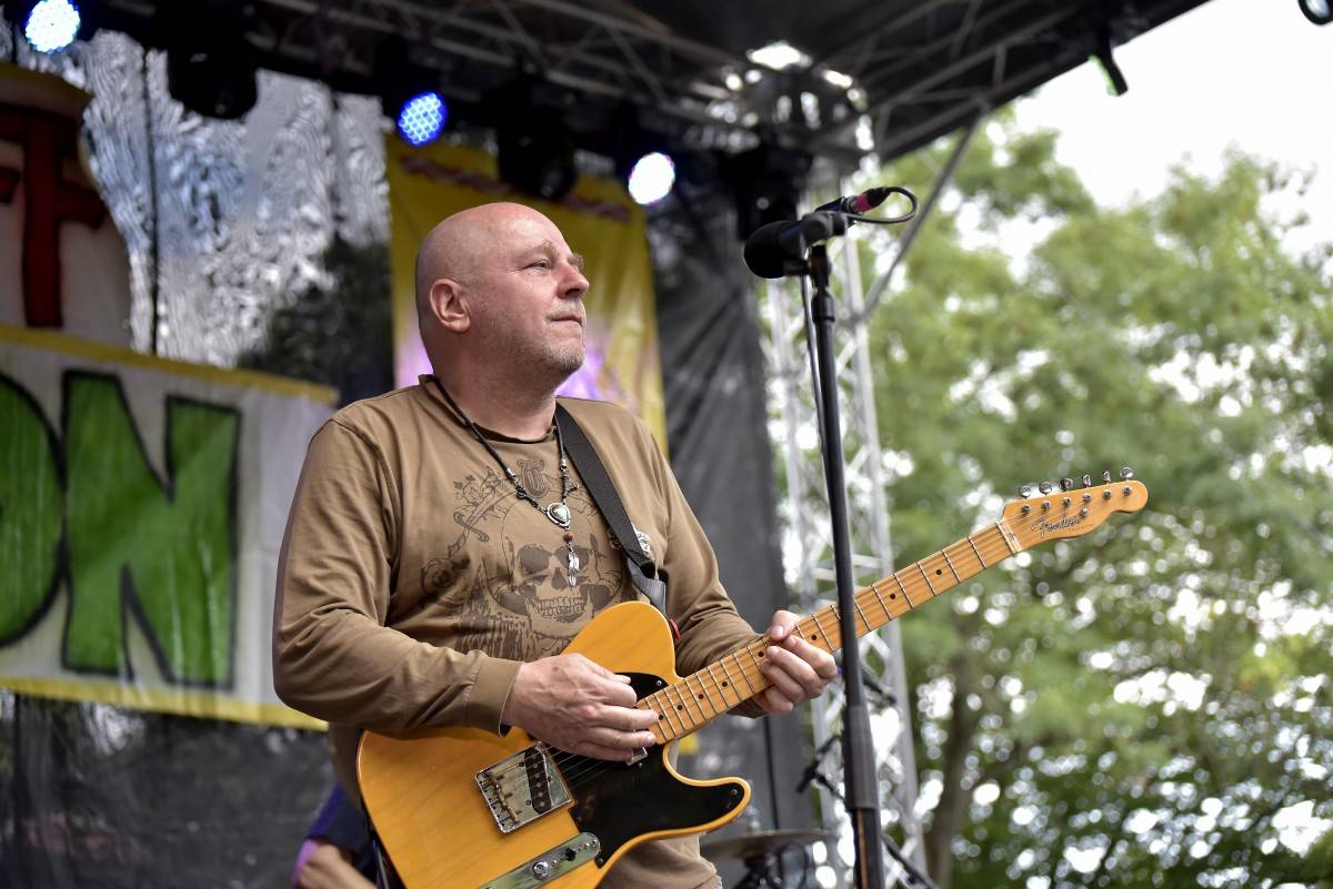 TrutnOFF přinesl do Brna spikleneckou atmosféru, zahráli Michal Prokop, Pražský výběr i Visací zámek