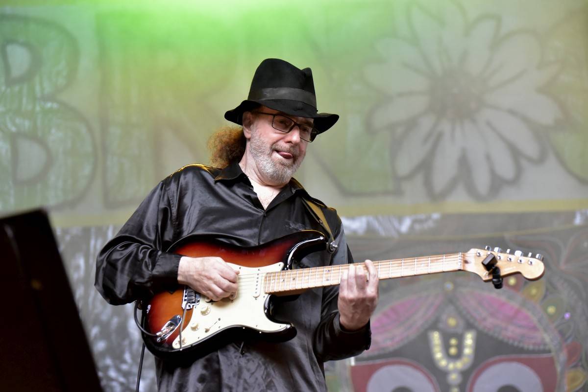 TrutnOFF přinesl do Brna spikleneckou atmosféru, zahráli Michal Prokop, Pražský výběr i Visací zámek