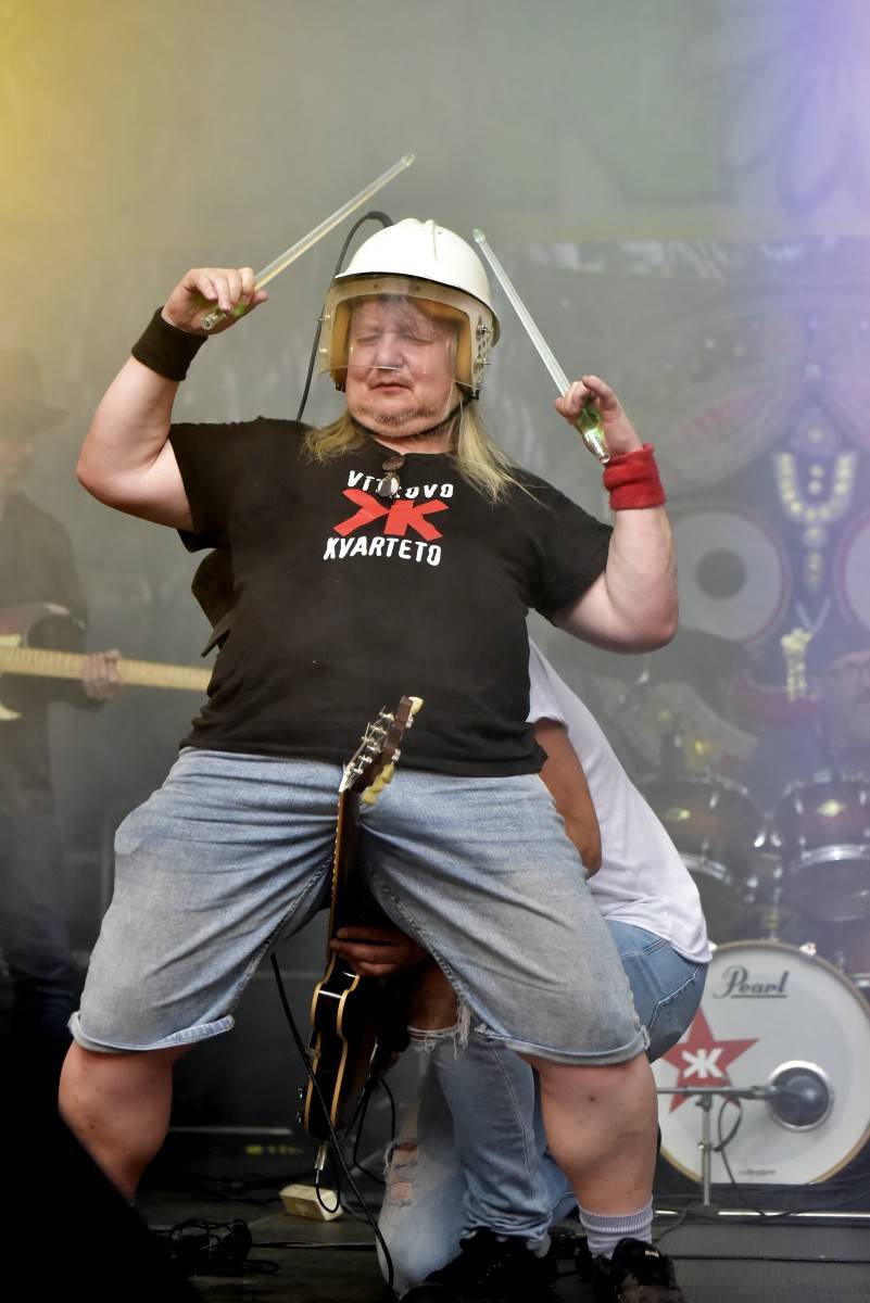 TrutnOFF přinesl do Brna spikleneckou atmosféru, zahráli Michal Prokop, Pražský výběr i Visací zámek