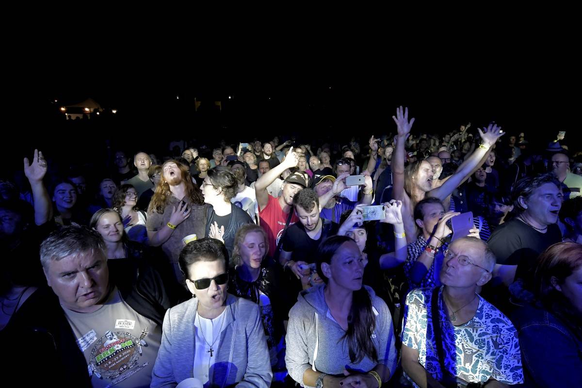 TrutnOFF přinesl do Brna spikleneckou atmosféru, zahráli Michal Prokop, Pražský výběr i Visací zámek