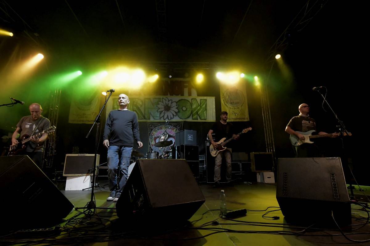 TrutnOFF přinesl do Brna spikleneckou atmosféru, zahráli Michal Prokop, Pražský výběr i Visací zámek