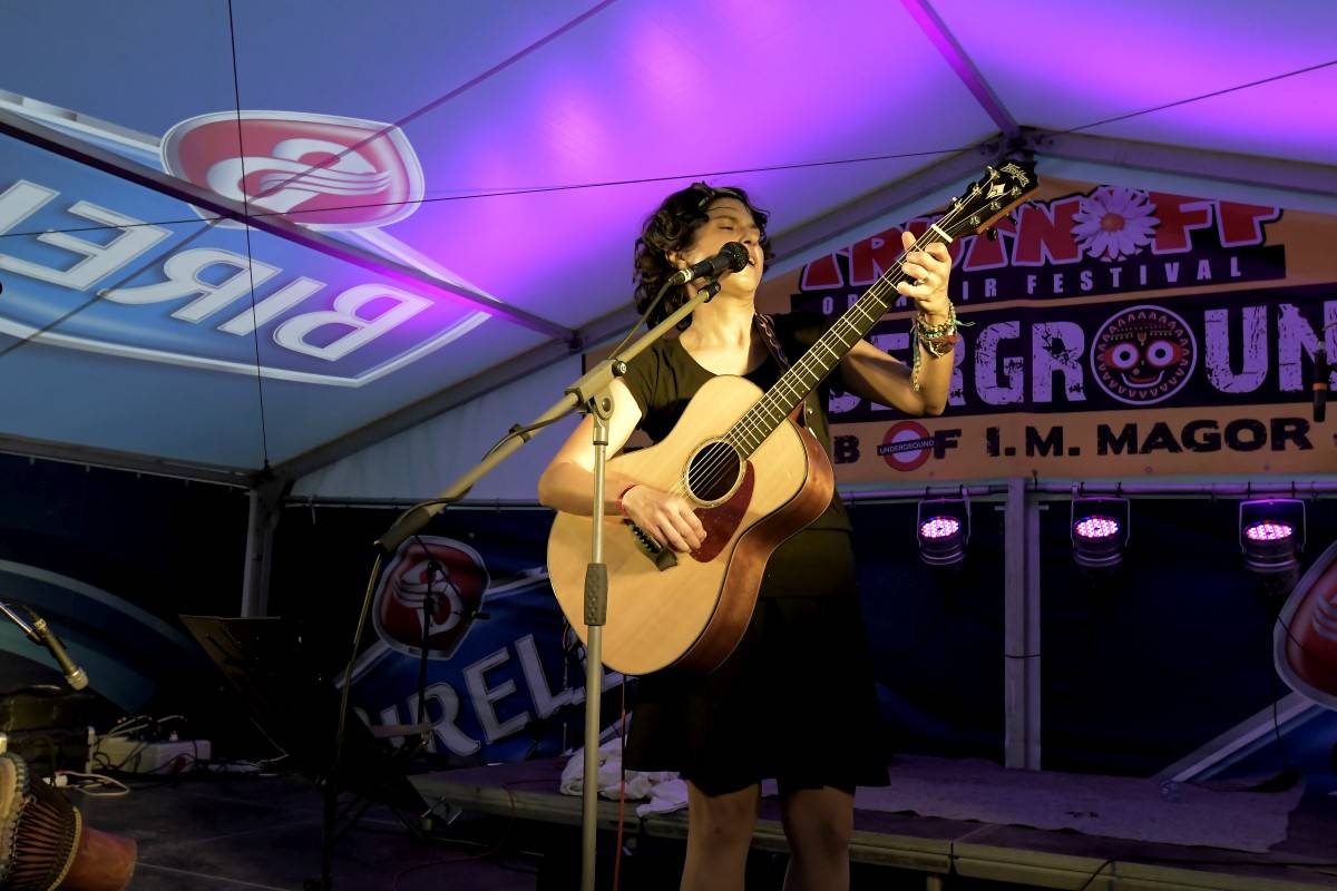 TrutnOFF přinesl do Brna spikleneckou atmosféru, zahráli Michal Prokop, Pražský výběr i Visací zámek