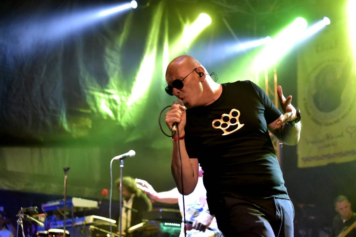 TrutnOFF přinesl do Brna spikleneckou atmosféru, zahráli Michal Prokop, Pražský výběr i Visací zámek