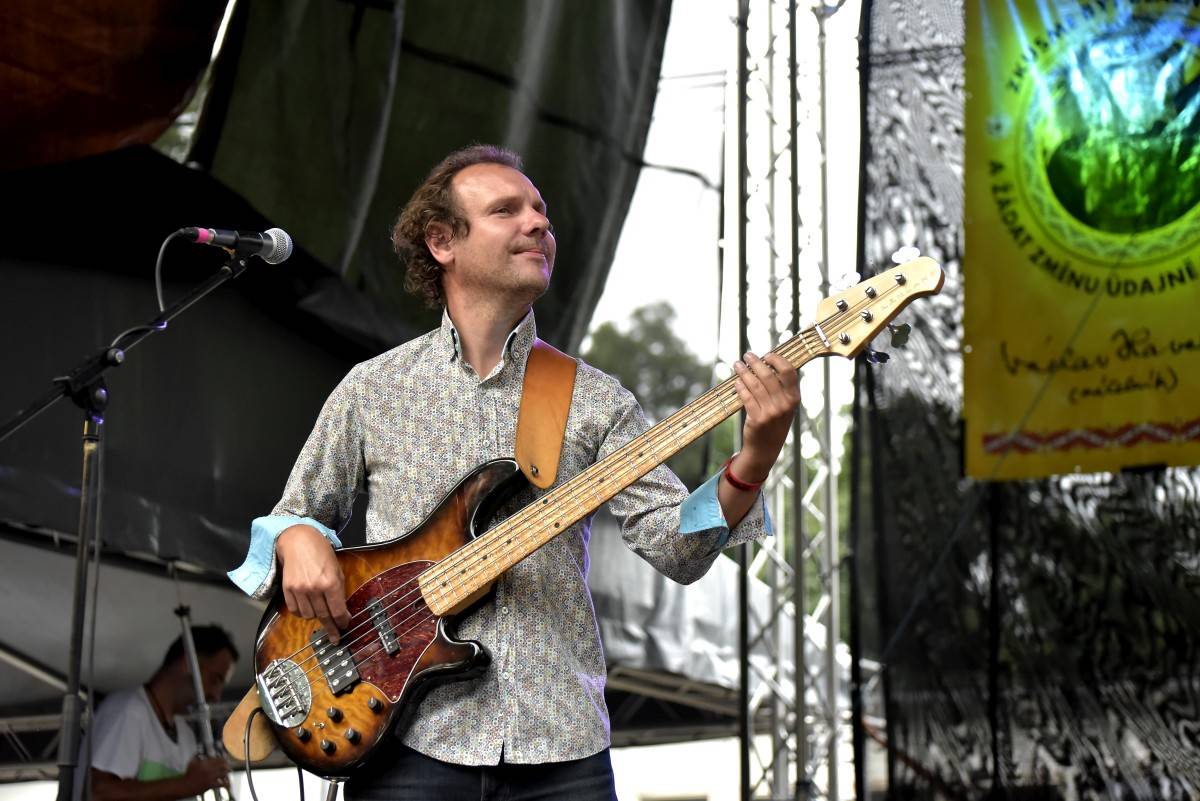 TrutnOFF přinesl do Brna spikleneckou atmosféru, zahráli Michal Prokop, Pražský výběr i Visací zámek