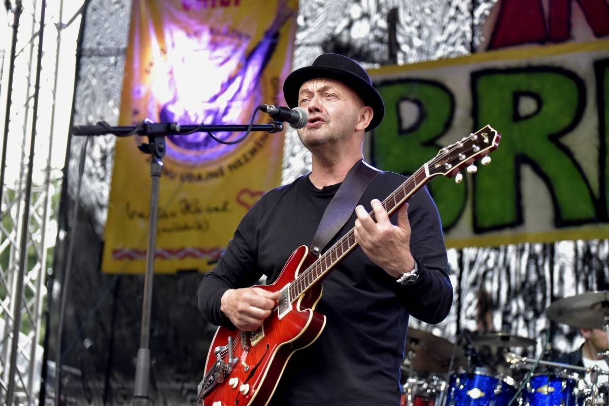 TrutnOFF přinesl do Brna spikleneckou atmosféru, zahráli Michal Prokop, Pražský výběr i Visací zámek