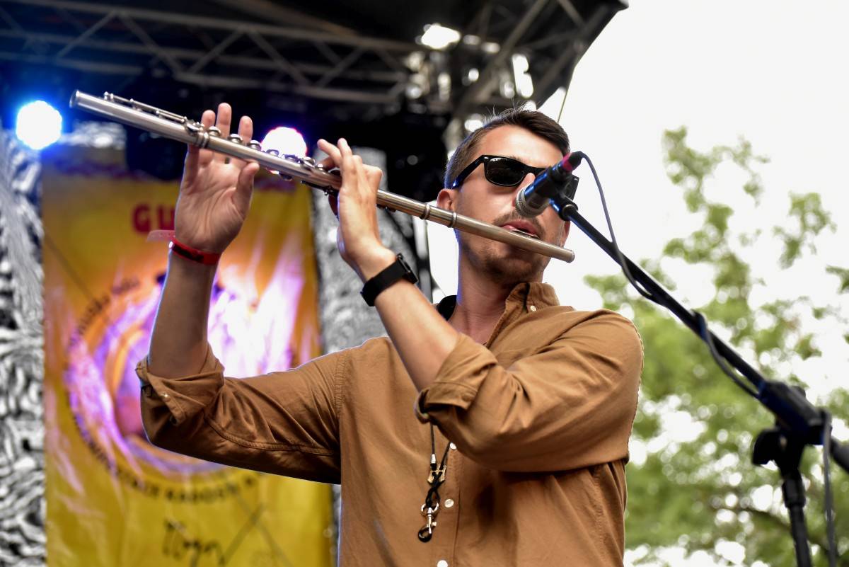 TrutnOFF přinesl do Brna spikleneckou atmosféru, zahráli Michal Prokop, Pražský výběr i Visací zámek