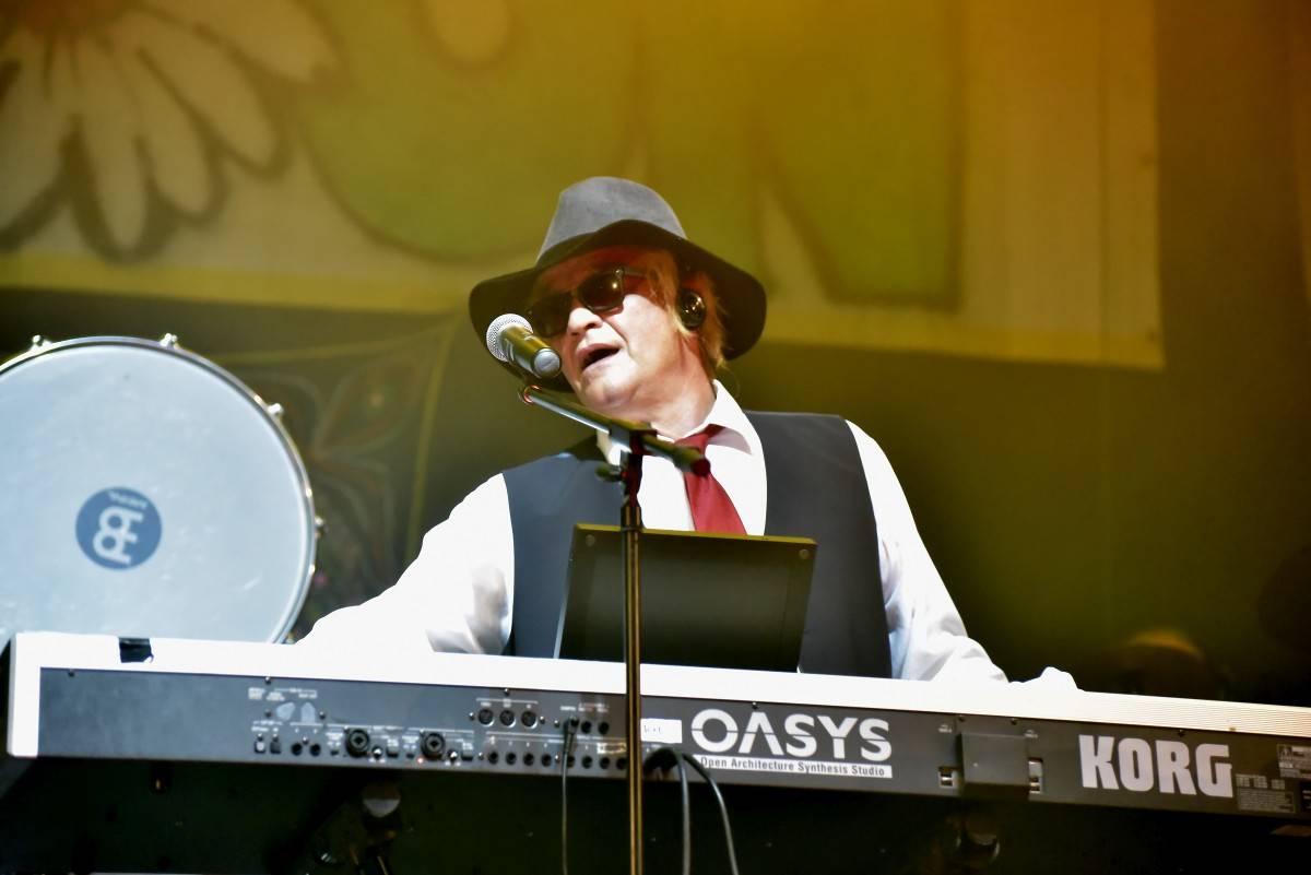 TrutnOFF přinesl do Brna spikleneckou atmosféru, zahráli Michal Prokop, Pražský výběr i Visací zámek