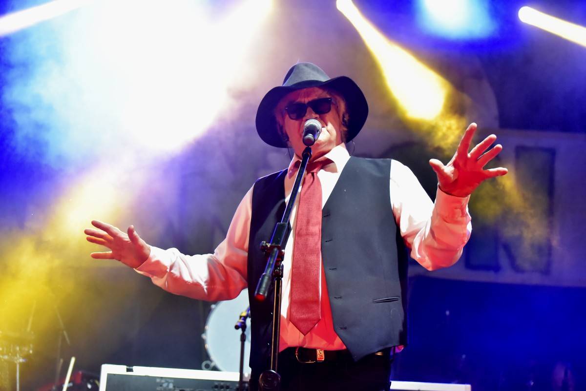 TrutnOFF přinesl do Brna spikleneckou atmosféru, zahráli Michal Prokop, Pražský výběr i Visací zámek