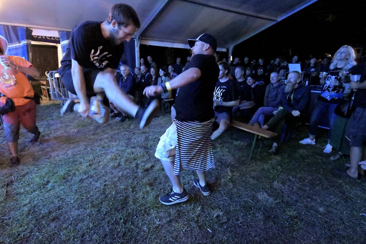 TrutnOFF přinesl do Brna spikleneckou atmosféru, zahráli Michal Prokop, Pražský výběr i Visací zámek