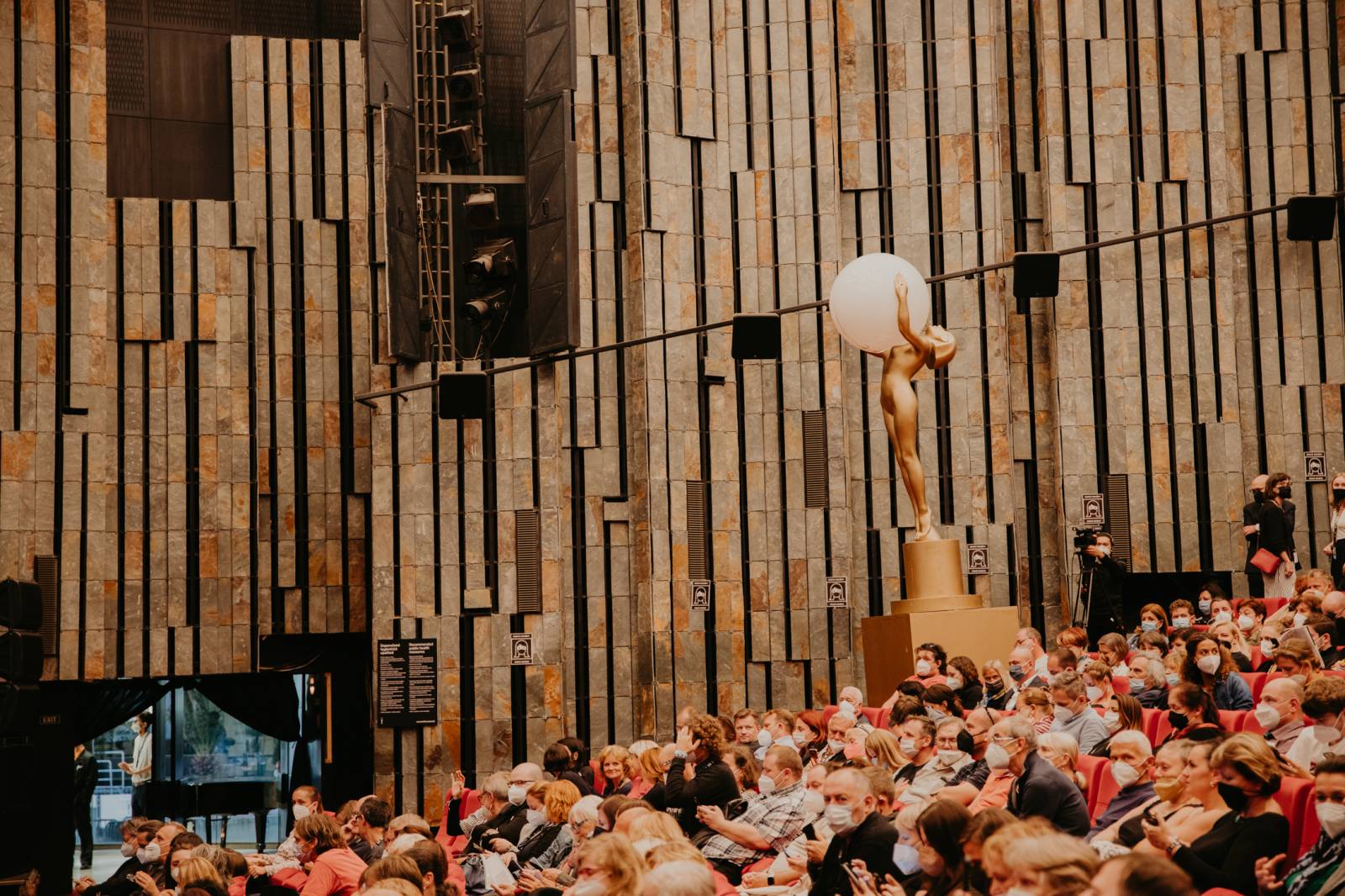 Ve Varech pokračují rozhovory s umělci, tentokrát byl na řadě DJ a producent Laurent
