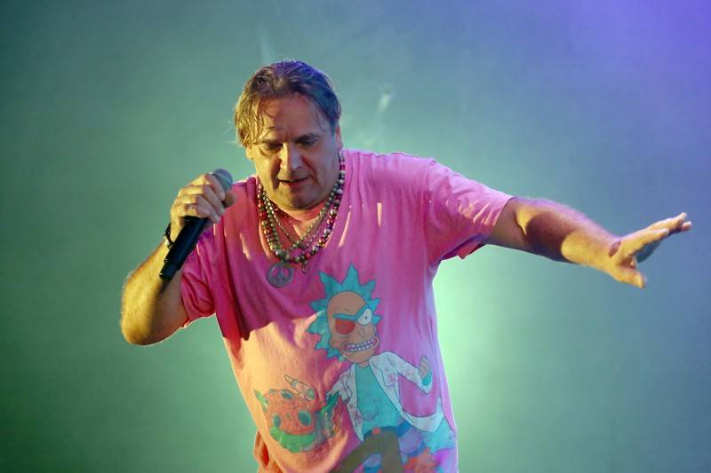 J.A.R. a Monkey Business skotačili na brněnském výstavišti, groovy rytmy a vtipem nešetřili 