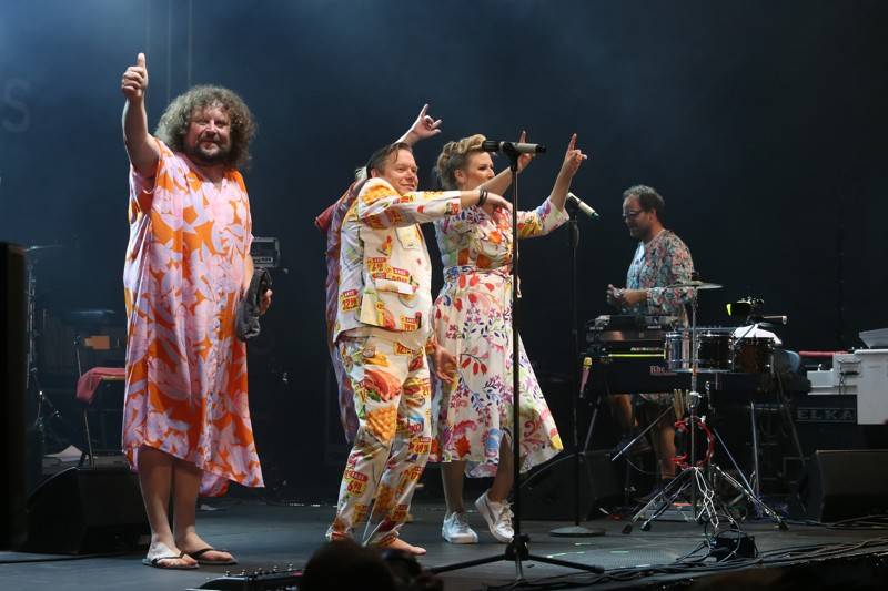 J.A.R. a Monkey Business skotačili na brněnském výstavišti, groovy rytmy a vtipem nešetřili 