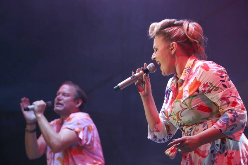 J.A.R. a Monkey Business skotačili na brněnském výstavišti, groovy rytmy a vtipem nešetřili 