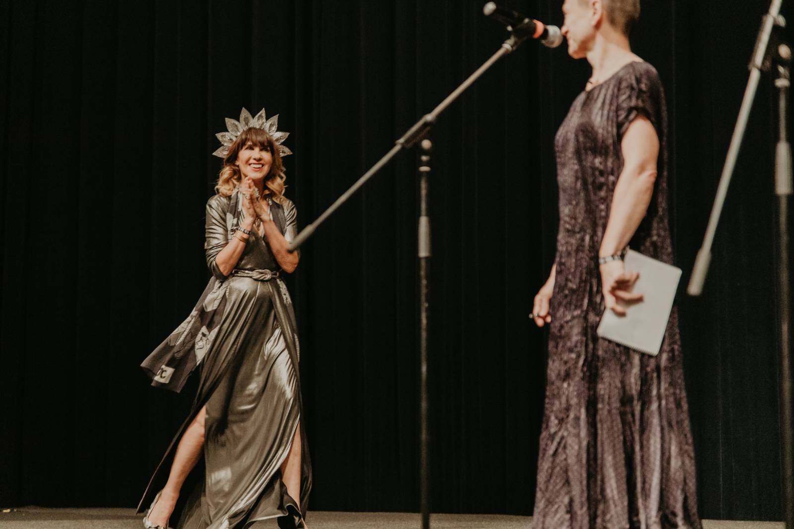 Johnny Depp potěšil fanoušky na KVIFF, v Karlových Varech uvedl film Hrnec zlaťáků