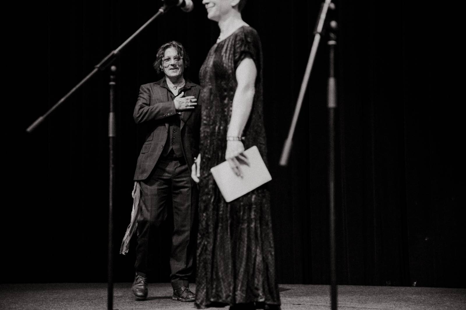 Johnny Depp potěšil fanoušky na KVIFF, v Karlových Varech uvedl film Hrnec zlaťáků