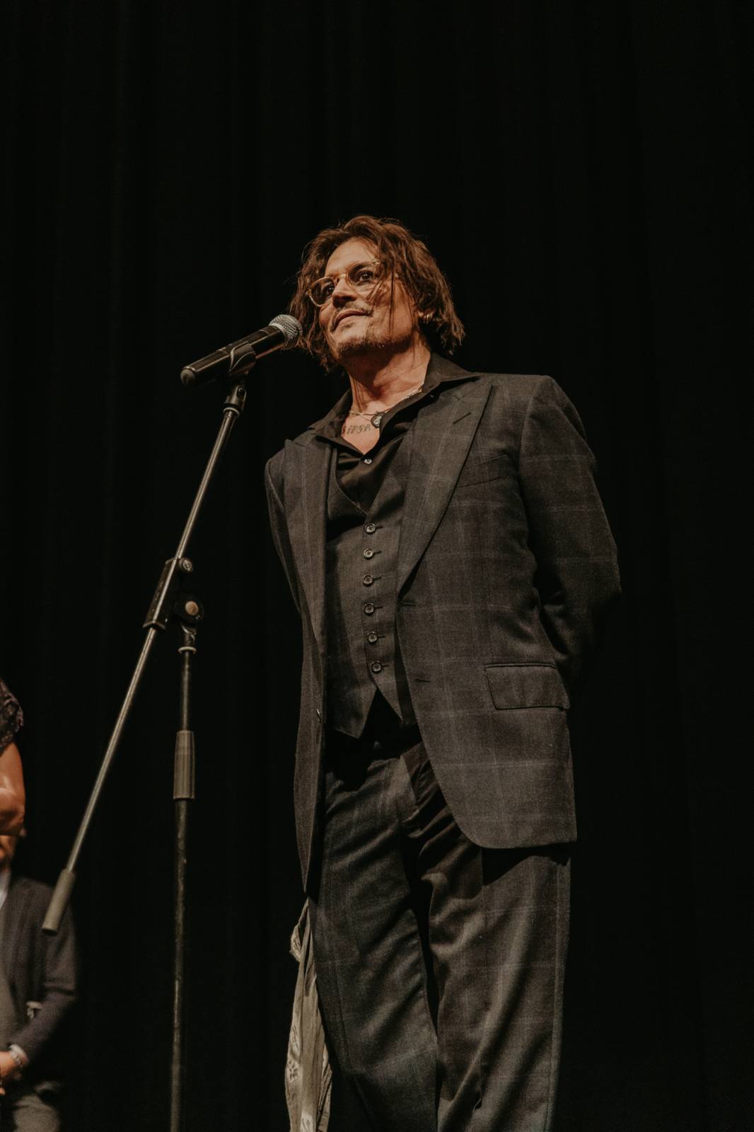 Johnny Depp potěšil fanoušky na KVIFF, v Karlových Varech uvedl film Hrnec zlaťáků