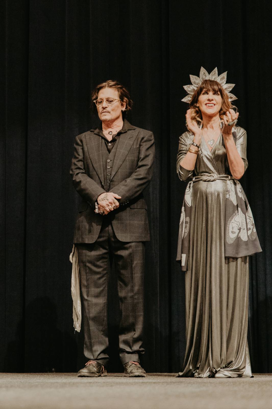 Johnny Depp potěšil fanoušky na KVIFF, v Karlových Varech uvedl film Hrnec zlaťáků